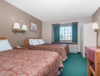 Hotel Super 8 By Wyndham Airport 2*